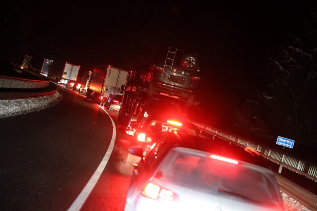 Tdlicher Crash zwischen LKW und PKW auf Pyhrnpass Strae in St. Pankraz