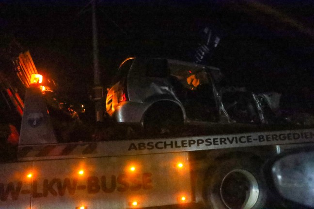 Tdlicher Crash zwischen LKW und PKW auf Pyhrnpass Strae in St. Pankraz