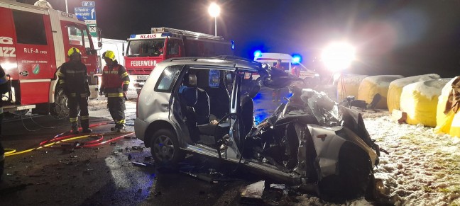 Tdlicher Crash zwischen LKW und PKW auf Pyhrnpass Strae in St. Pankraz