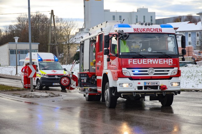 Schwerer Crash zwischen zwei PKW auf Kreuzung in Bachmanning