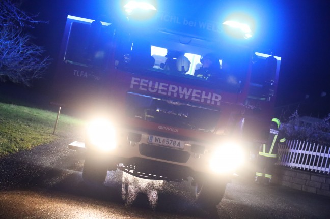Feuerwehr nach Brand in einem Wohnhaus in Pichl bei Wels im Einsatz