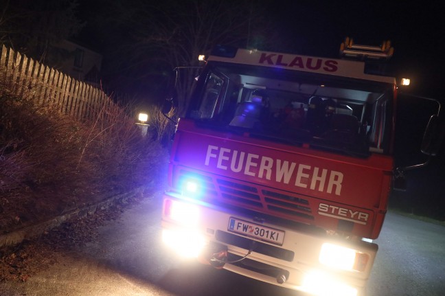 Zwei Feuerwehren bei Brand in einem Wohnhaus in Klaus an der Pyhrnbahn im Einsatz