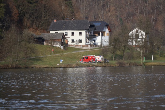 Bootsunfall auf der Donau bei Waldkirchen am Wesen löste größeren Einsatz aus