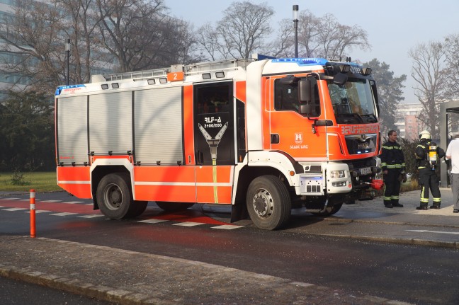 Brandeinsatz in Tiefgarage eines Klinikums in Linz-Kaplanhof