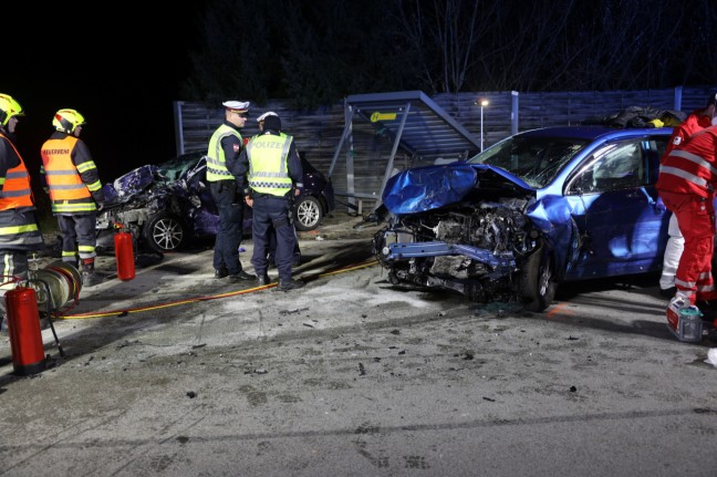 Crash in Edt bei Lambach: Polizei sucht für Unfallermittlungen nun wichtigen Unfallzeugen