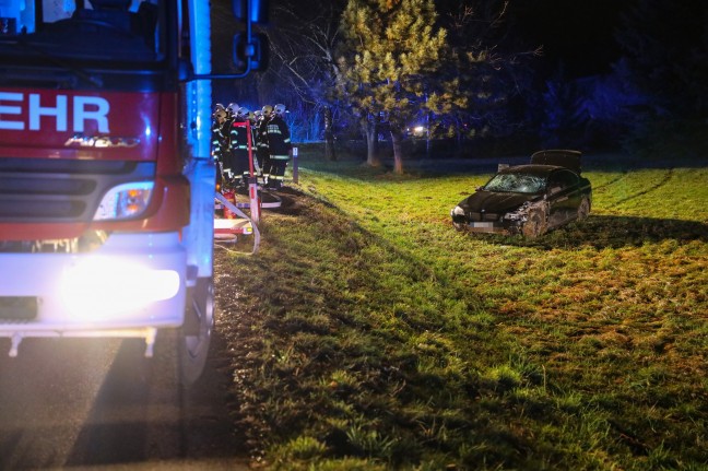 Schwerer Verkehrsunfall in Hofkirchen im Traunkreis fordert zwei Verletzte