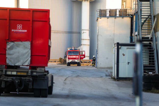 Kleinbrand bei einem Abfallentsorgungsunternehmen in Wels-Schafwiesen