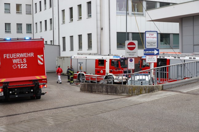 Brand im Klinikum in Wels-Neustadt fhrte zu Einsatz zweier Feuerwehren