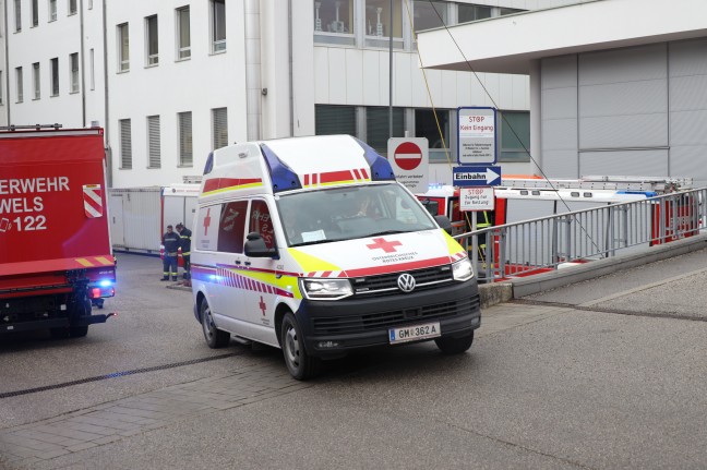 Brand im Klinikum in Wels-Neustadt fhrte zu Einsatz zweier Feuerwehren