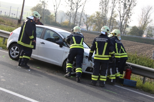 Verkehrsunfall mit mehreren Fahrzeugen auf der Wallerner Straße in Eferding