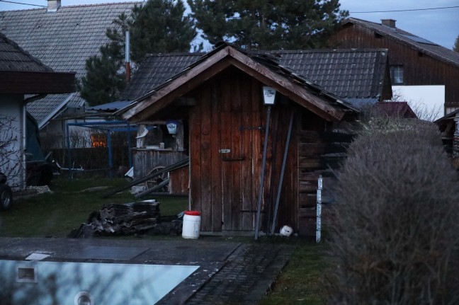 Brand bei einer Gartenhtte in Dietach schnell gelscht