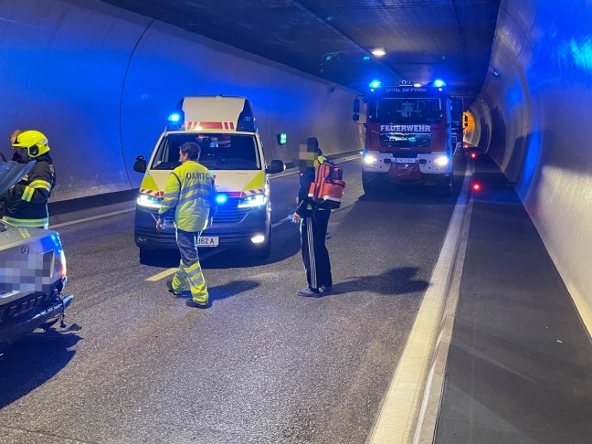 Verkehrsunfall auf Pyhrnautobahn im Bosrucktunnel fordert eine verletzte Person