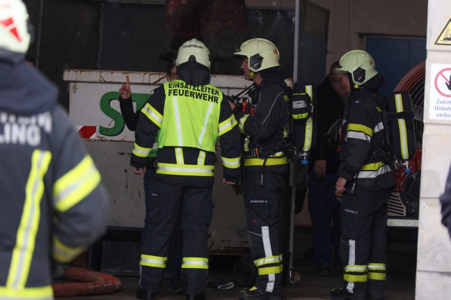 Vier Verletzte nach Gasaustritt bei Unternehmen in Leonding