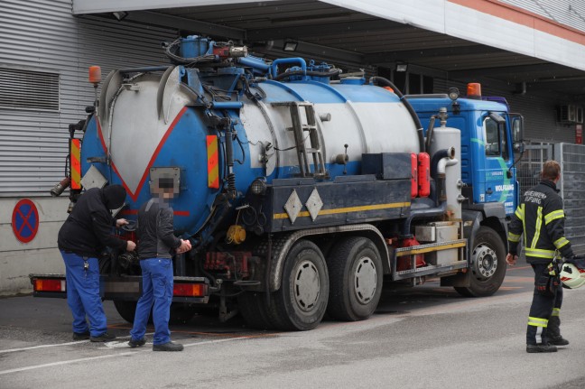 Vier Verletzte nach Gasaustritt bei Unternehmen in Leonding