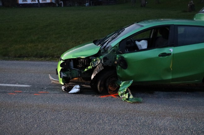 Sechs Verletzte bei Frontalcrash zweier Autos in Pram