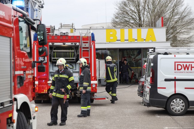 Brand in einer Filiale eines Lebensmittelhndlers in Wels-Lichtenegg