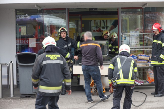 Brand in einer Filiale eines Lebensmittelhndlers in Wels-Lichtenegg