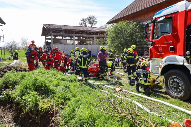 Person (64) auf Bauernhof in Kronstorf tot aus Jauchegrube geborgen