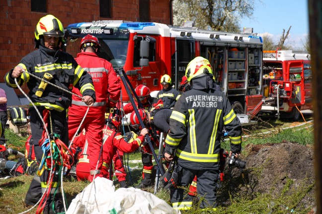 Person (64) auf Bauernhof in Kronstorf tot aus Jauchegrube geborgen