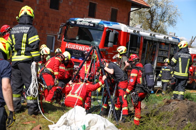 Person (64) auf Bauernhof in Kronstorf tot aus Jauchegrube geborgen