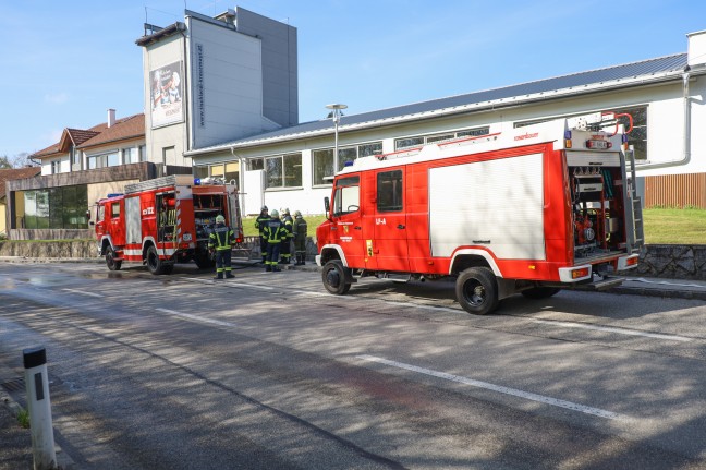 Brand im Bereich einer Absauganlage einer Tischlerei in Tollet