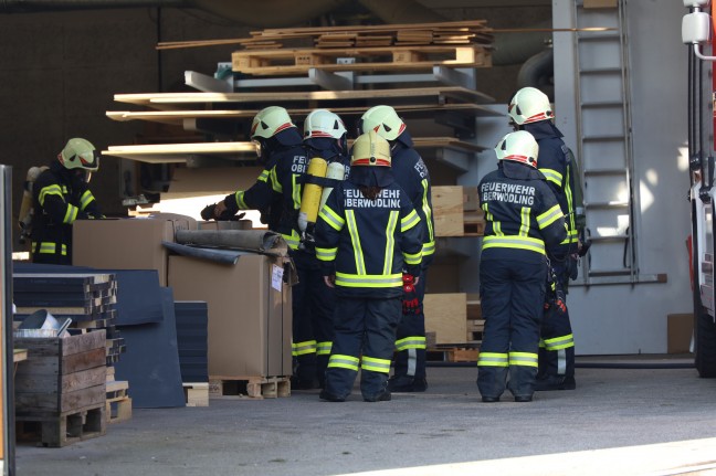 Brand im Bereich einer Absauganlage einer Tischlerei in Tollet