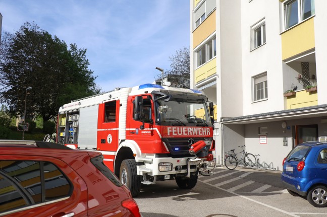 Kchenbrand in einer Wohnung in Wels-Vogelweide fordert zwei Verletzte