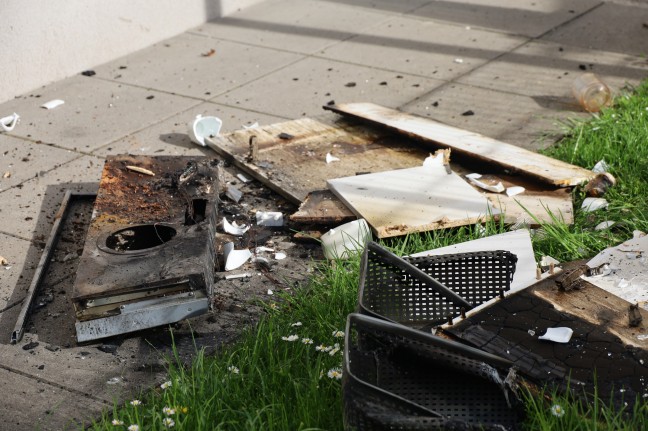 Kchenbrand in einer Wohnung in Wels-Vogelweide fordert zwei Verletzte