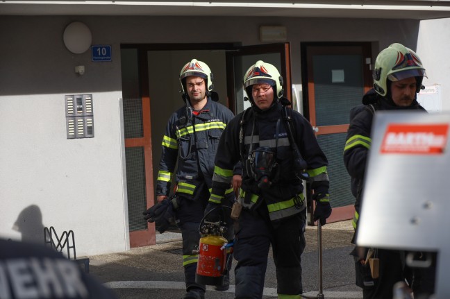 Kchenbrand in einer Wohnung in Wels-Vogelweide fordert zwei Verletzte