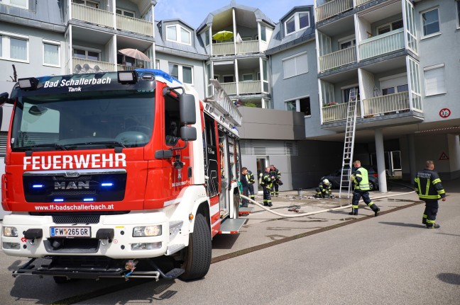 Drei Feuerwehren bei Brand in einer Wohnung in Bad Schallerbach im Einsatz