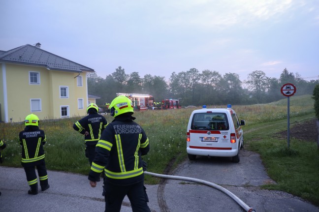 Drei Feuerwehren bei Kellerbrand in einem Wohnhaus in Vorchdorf im Einsatz