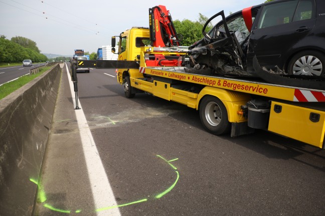 Schwerer Verkehrsunfall auf Innkreisautobahn bei Krenglbach fordert eine schwerverletzte Person