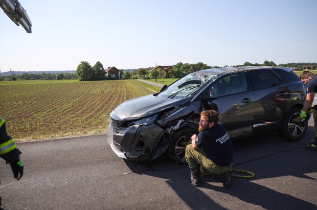 Alkolenker löste bei Rüstorf schweren Verkehrsunfall mit insgesamt drei Verletzten aus