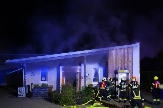 Brand in einem Jugendzentrum in Leonding sorgt fr Einsatz von drei Feuerwehren