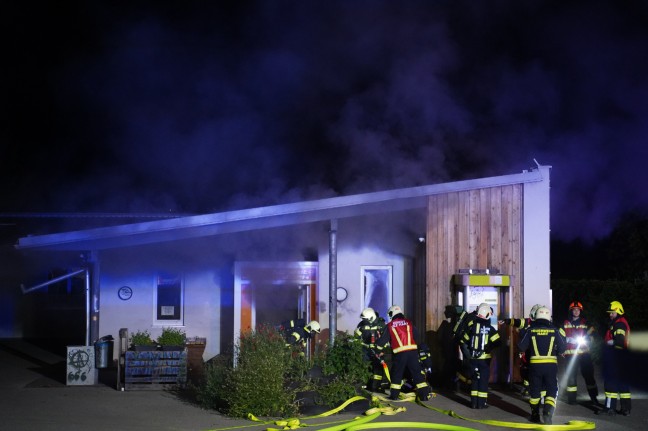 Brand in einem Jugendzentrum in Leonding sorgt fr Einsatz von drei Feuerwehren