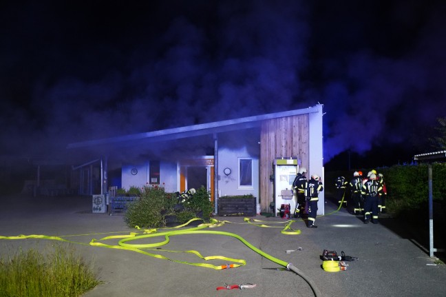 Brand in einem Jugendzentrum in Leonding sorgt fr Einsatz von drei Feuerwehren