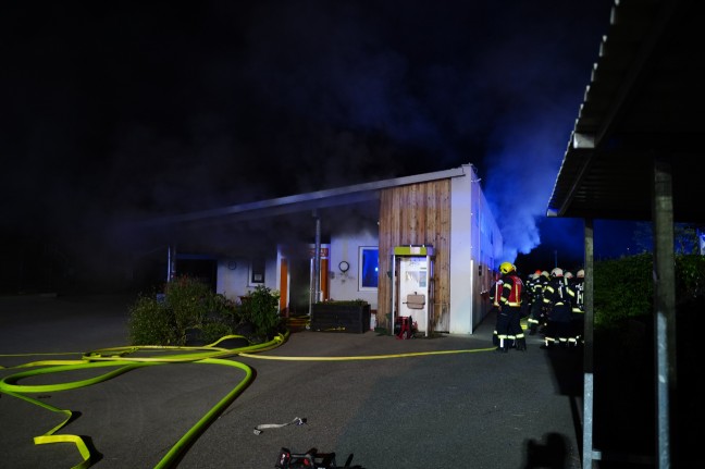 Brand in einem Jugendzentrum in Leonding sorgt fr Einsatz von drei Feuerwehren