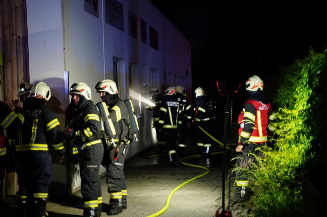 Brand in einem Jugendzentrum in Leonding sorgt fr Einsatz von drei Feuerwehren