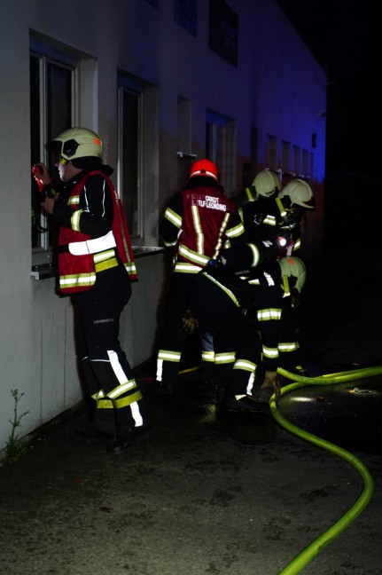 Brand in einem Jugendzentrum in Leonding sorgt fr Einsatz von drei Feuerwehren