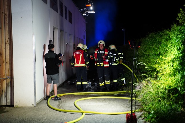 Brand in einem Jugendzentrum in Leonding sorgt fr Einsatz von drei Feuerwehren