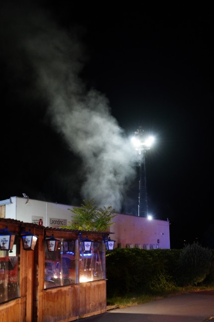 Brand in einem Jugendzentrum in Leonding sorgt fr Einsatz von drei Feuerwehren