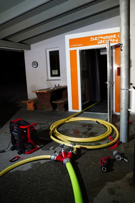 Brand in einem Jugendzentrum in Leonding sorgt fr Einsatz von drei Feuerwehren