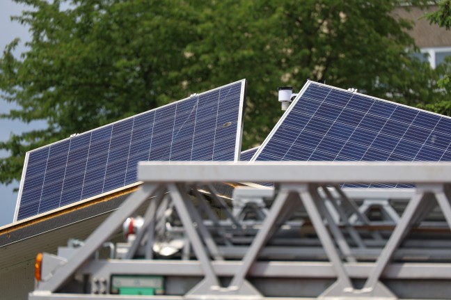 Brand im Bereich einer Photovoltaikanlage nach länger vorhergegangenen Blitzschlag in Grieskirchen