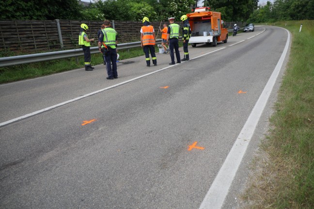 Schwerer Verkehrsunfall zwischen zwei PKW in Kronstorf