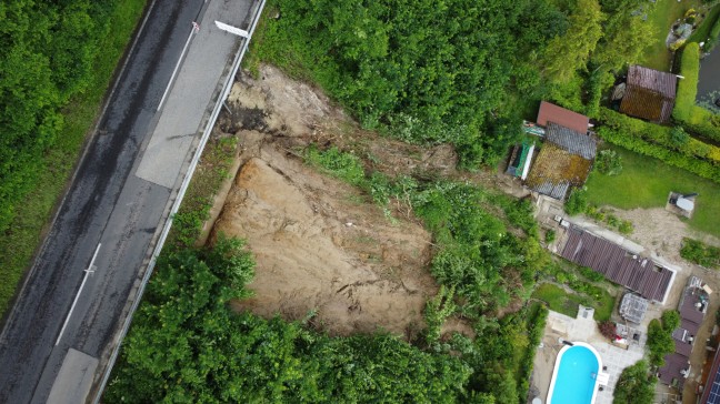 Unwetterschden: Umfangreiche Sicherungsmanahmen nach Hangrutschungen entlang der Traunuferstrae