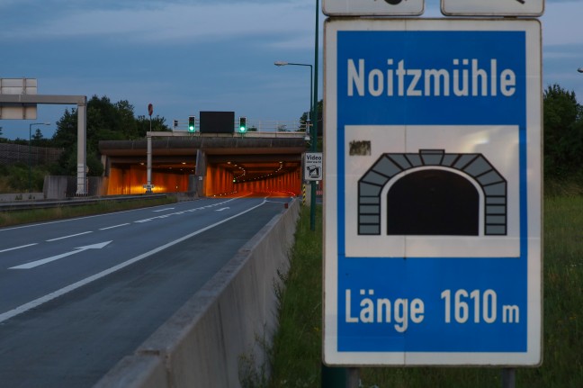 Rollstuhlfahrer im Tunnel Noitzmühle löste Totalsperre der Innkreisautobahn bei Wels-Waidhausen aus