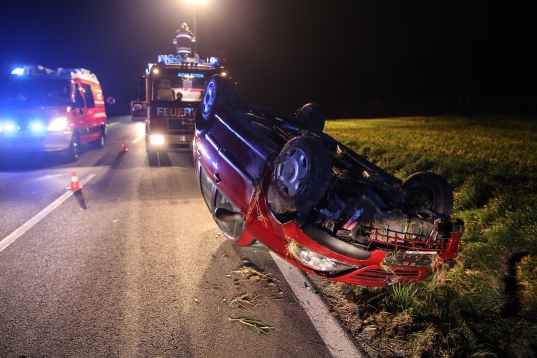 Überschlag mit Fahrzeug in Kematen an der Krems endet glücklicherweise glimpflich