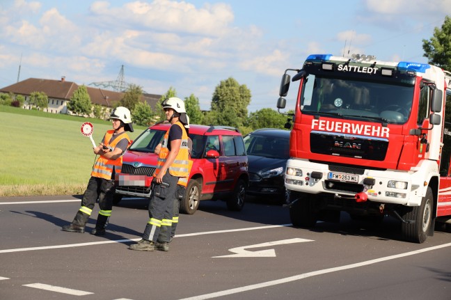 Kollision zwischen LKW-Zugmaschine und zwei PKW auf Pyhrnpass Strae bei Sattledt