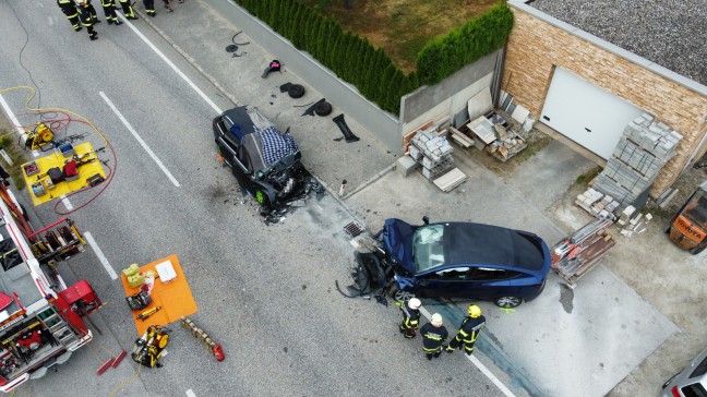 Zwei Tote und sechs teilweise Schwerverletzte bei Verkehrsunfall in St. Martin im Mühlkreis