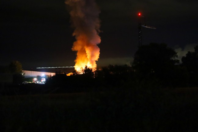 Grobrand bei Recyclingbetrieb in Hrsching